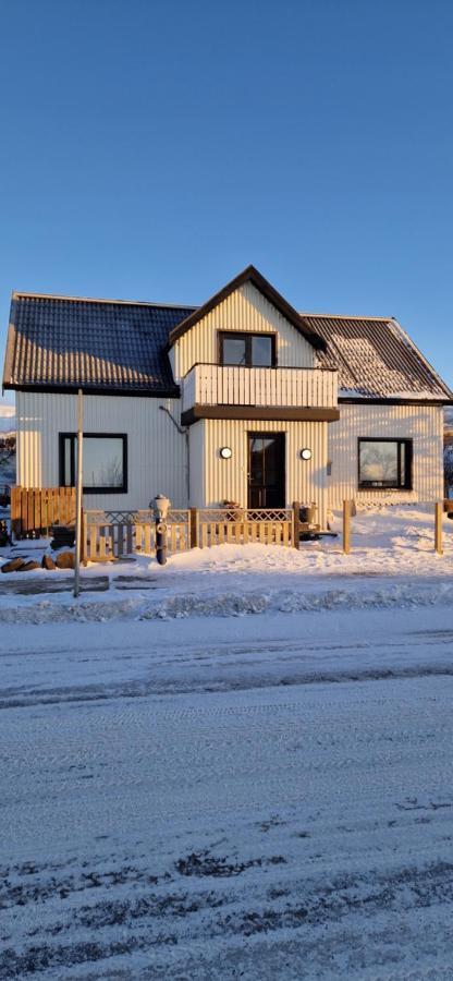 Cute House In A Cute Icelandic Village Hvammstangi Exterior foto